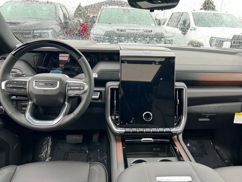 New 2026 GMC Yukon XL Denali w/ Denali Reserve Package image 10