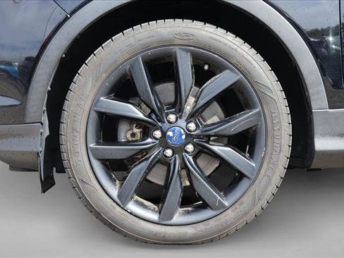 Used 2017 Ford Escape Titanium AWD/4WD image 9