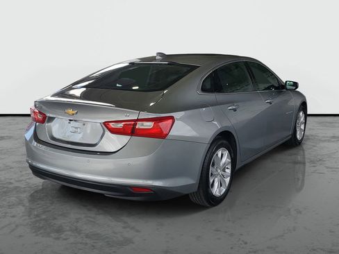 Used 2024 Chevrolet Malibu LT image 2
