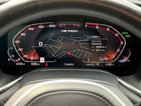 Used 2022 BMW M760i xDrive w/ Luxury Rear Seating Package AWD/4WD image 23