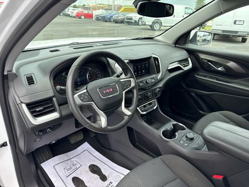 Certified 2024 GMC Terrain SLE w/ Driver Convenience Package FWD image 13