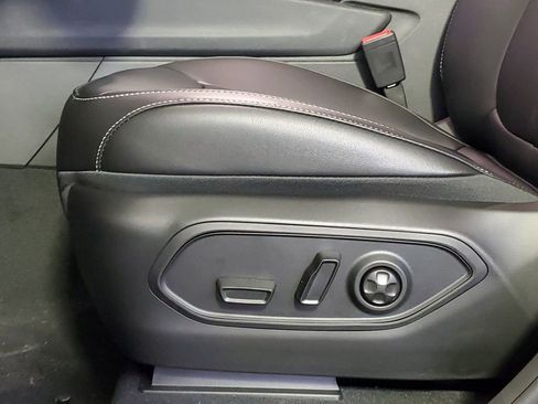 New 2025 Jeep Grand Cherokee Limited AWD/4WD image 15