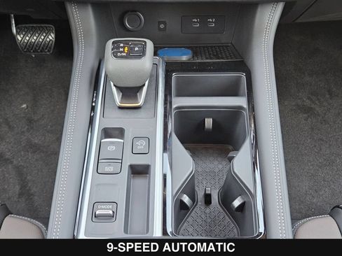 New 2026 Nissan Pathfinder Platinum w/ Accent Package FWD image 25