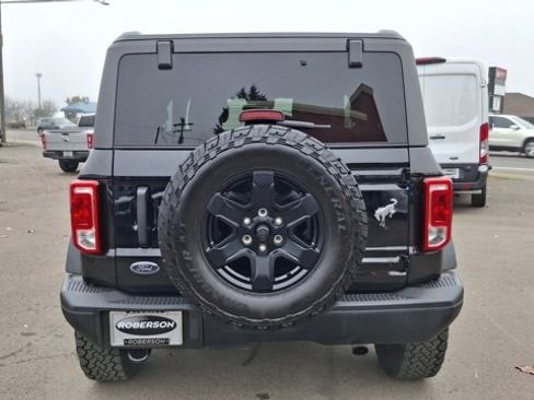 Used 2024 Ford Bronco Black Diamond image 7