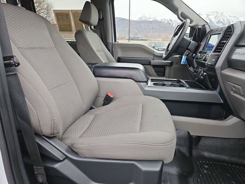 Used 2022 Ford F250 XLT w/ XLT Premium Package image 32