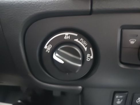 New 2026 Nissan Frontier SV w/ All-Weather Content Package image 25