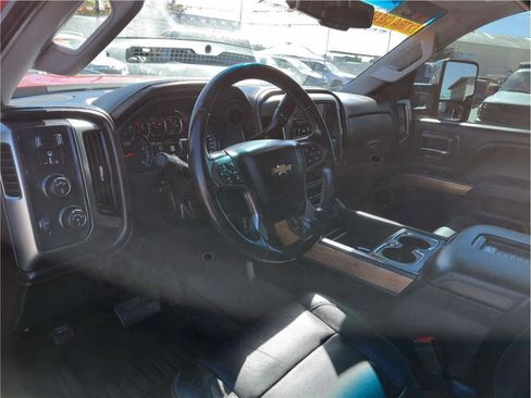 Used 2019 Chevrolet Silverado 2500 LTZ w/ Duramax Plus Package image 6