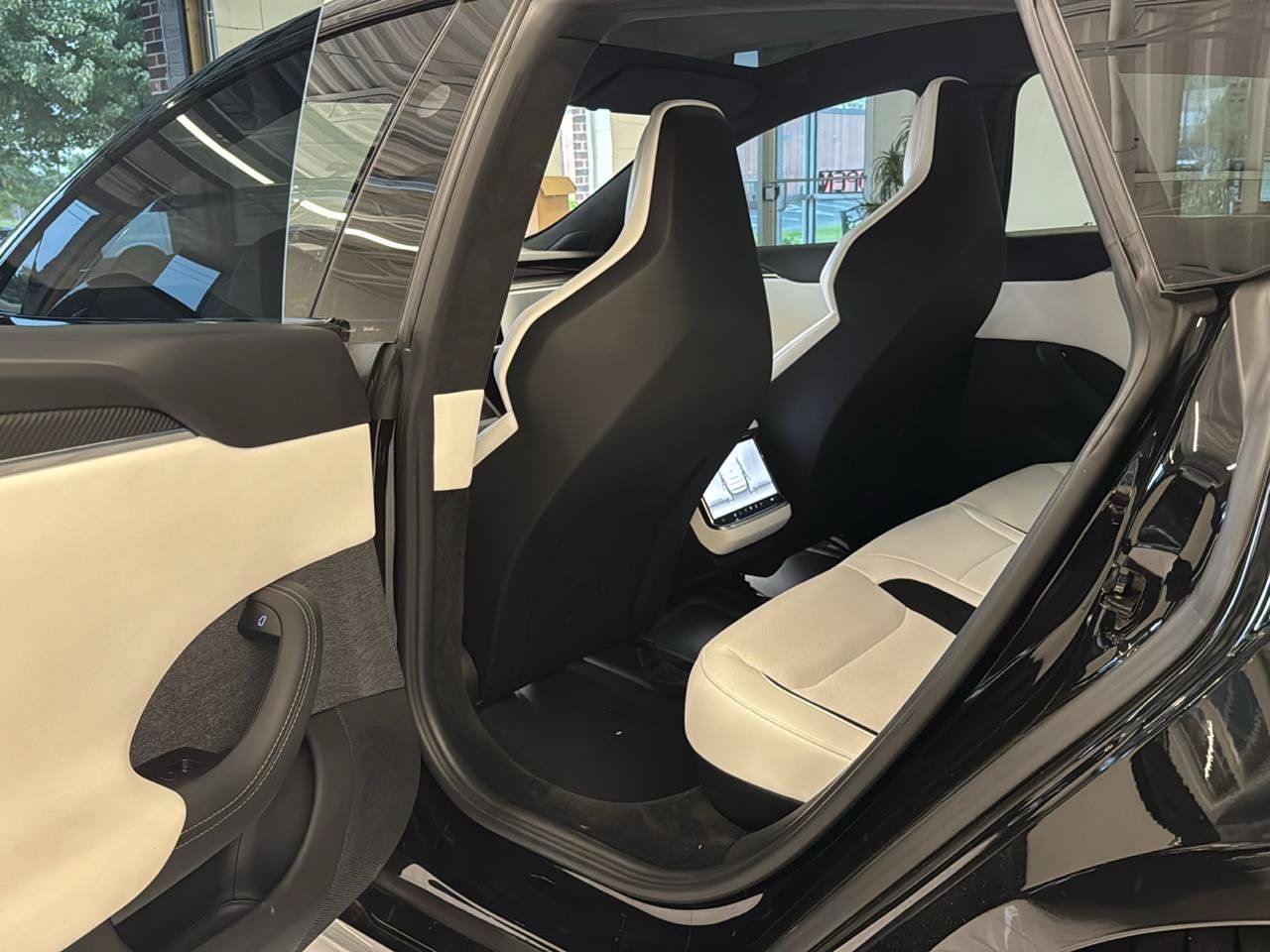Used 2024 Tesla Model S Plaid AWD/4WD image 16