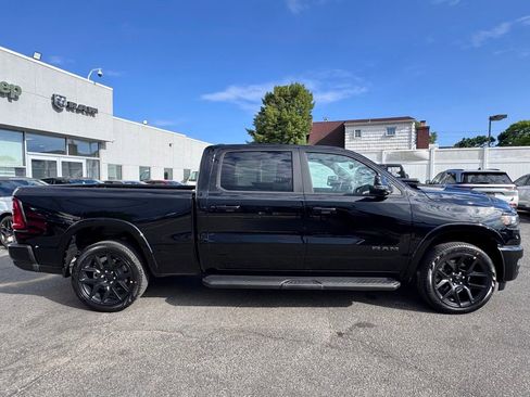 New 2026 RAM 1500 Laramie AWD/4WD image 9