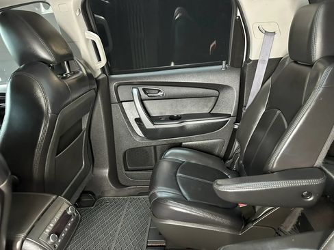 Used 2012 GMC Acadia SLT AWD/4WD image 24