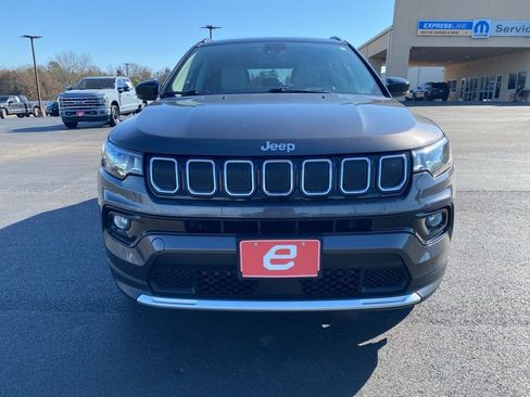Used 2022 Jeep Compass Limited image 2