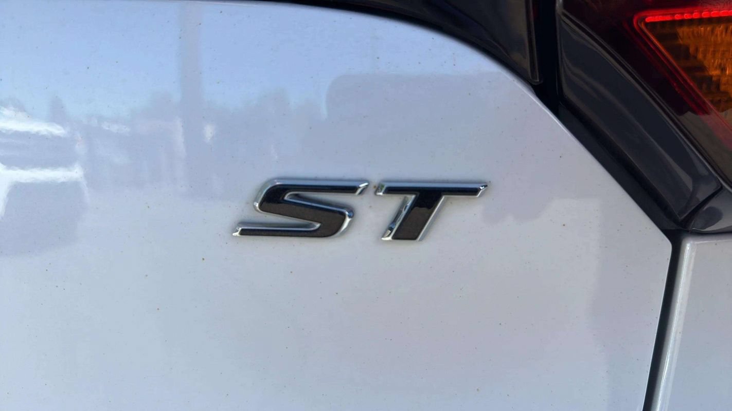 Used 2022 Buick Encore GX Select w/ Sport Touring Package AWD/4WD image 20