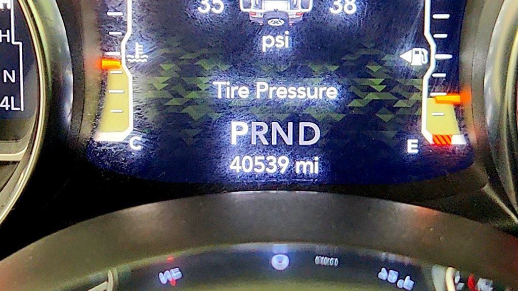 Used 2022 Jeep Wrangler Rubicon AWD/4WD image 15