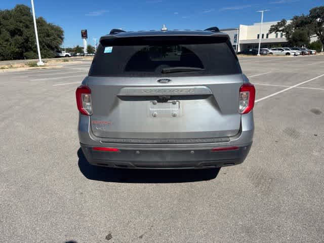 Used 2020 Ford Explorer XLT RWD image 4