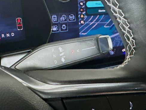 Used 2025 Chevrolet Equinox EV LT image 25