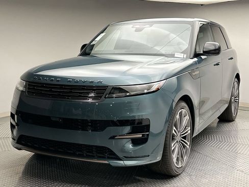 Used 2025 Land Rover Range Rover Sport Dynamic SE AWD/4WD image 1
