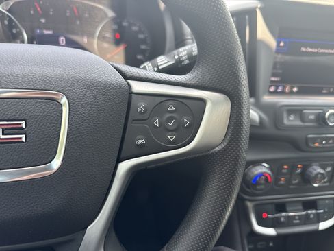 Used 2023 GMC Terrain SLE w/ Driver Convenience Package FWD image 20