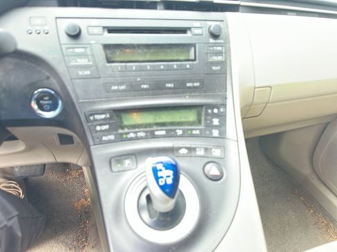 Used 2011 Toyota Prius Two FWD image 5