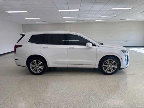 Used 2024 Cadillac XT6 Premium Luxury w/ Technology Package image 5