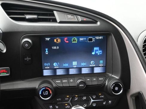 Used 2016 Chevrolet Corvette Z06 w/ 3LZ Preferred Equipment Group RWD image 13