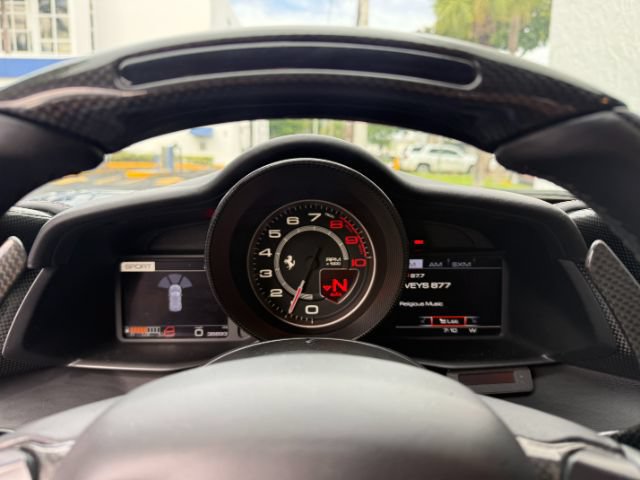 Used 2016 Ferrari 488 GTB RWD image 40
