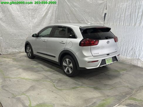 Used 2018 Kia Niro FE FWD image 7