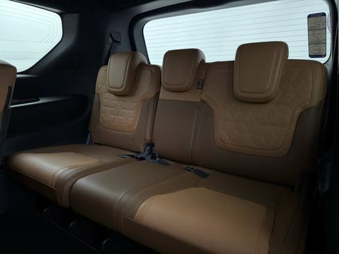 New 2026 Nissan Armada Platinum Reserve image 12