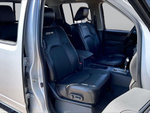 Used 2019 Nissan Frontier PRO-4X w/ Pro-4x Luxury Package AWD/4WD image 9