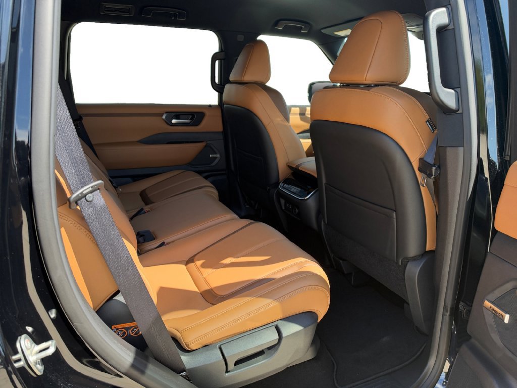 New 2027 Nissan Armada SL RWD image 17