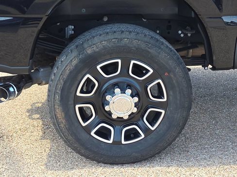 Used 2024 Ford F350 Platinum AWD/4WD image 13
