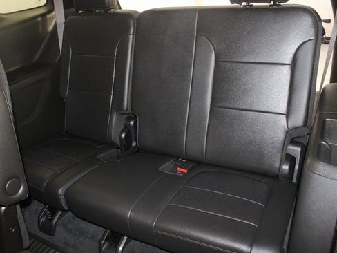 Used 2023 Chevrolet Traverse High Country image 24