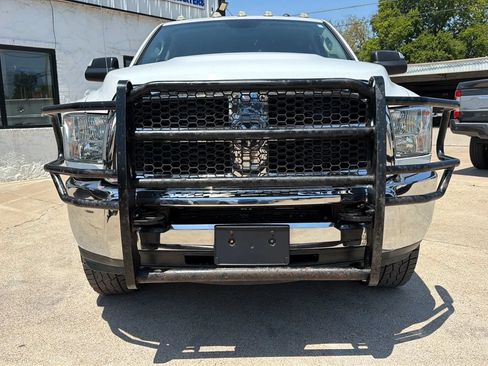 Used 2018 RAM 3500 Tradesman w/ Chrome Appearance Group AWD/4WD image 5