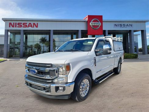 Used 2022 Ford F250 XLT w/ XLT Premium Package image 9