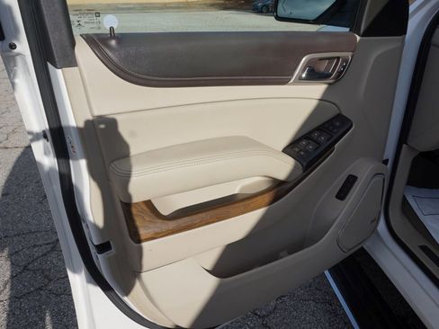 Used 2019 GMC Yukon XL Denali w/ Denali Ultimate Package image 21