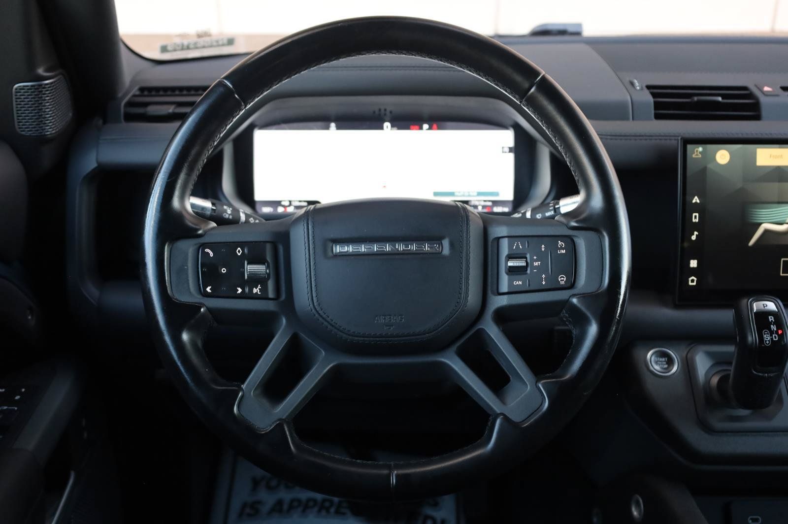 Used 2022 Land Rover Defender 110 X-Dynamic HSE AWD/4WD image 37