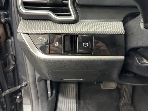 Certified 2023 Kia Sportage LX AWD/4WD image 18