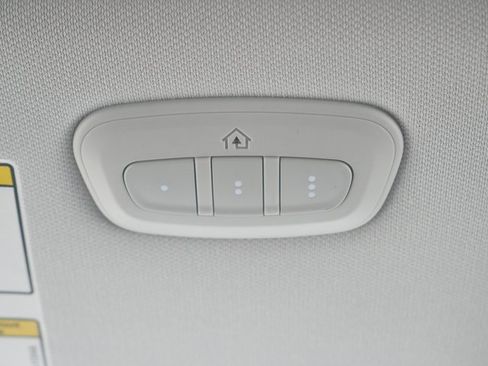 Used 2023 Jeep Cherokee Altitude Lux w/ Lux Elite Package image 33