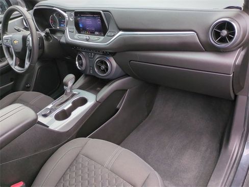 Certified 2022 Chevrolet Blazer LT image 28