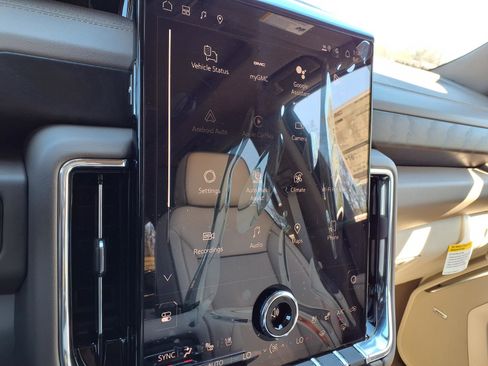 New 2026 GMC Yukon Denali w/ Denali Reserve Package image 5