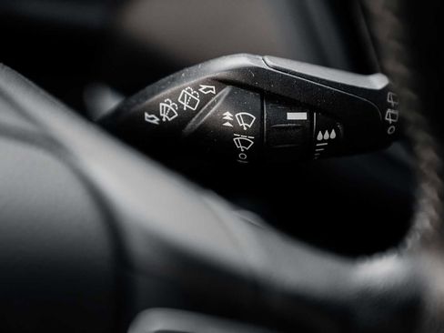 Used 2019 Ford Escape Titanium image 20