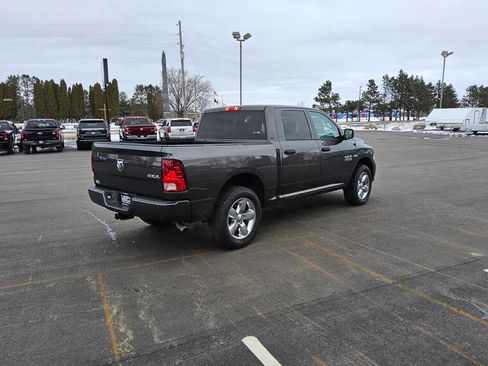 Used 2018 RAM 1500 Express w/ Express Value Package image 4