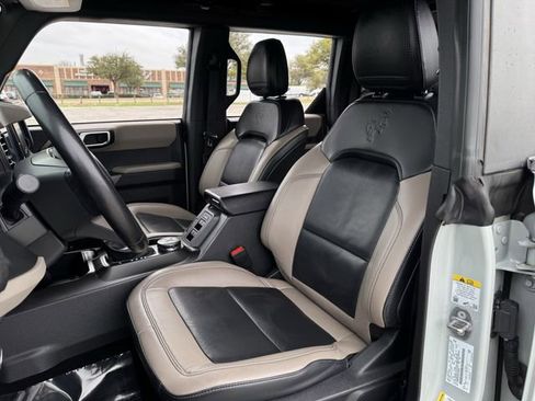 Certified 2023 Ford Bronco Wildtrak image 26