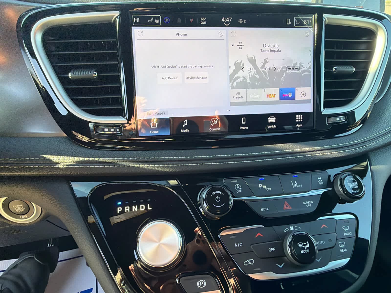 New 2026 Chrysler Pacifica Select FWD image 22