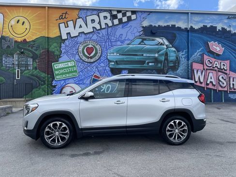 Used 2019 GMC Terrain SLT AWD/4WD image 2