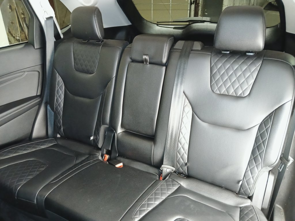 Used 2024 Ford Edge Titanium AWD/4WD image 13