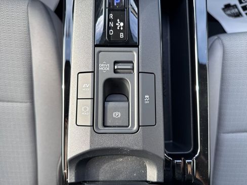New 2026 Toyota Prius LE image 20