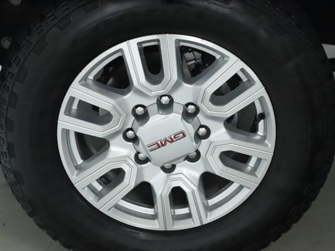 Used 2024 GMC Sierra 3500 SLT w/ SLT Premium Package AWD/4WD image 41