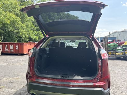 Used 2019 Ford Edge SEL w/ Equipment Group 201A AWD/4WD image 8