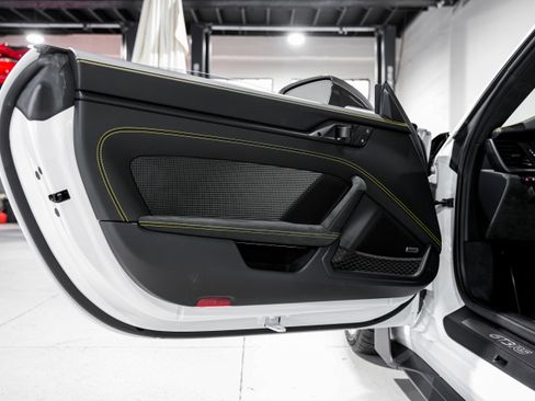 Used 2025 Porsche 911 GT3 RS image 27