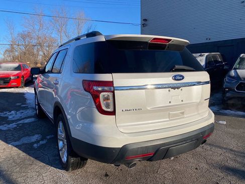 Used 2015 Ford Explorer Limited w/ Equipment Group 302A FWD image 10